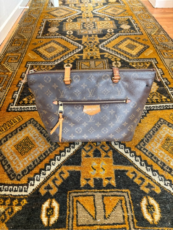 Louis Vuitton Handbags - Louis Vuitton Brown Monogram Canvas Tote with Tan Leather Trim